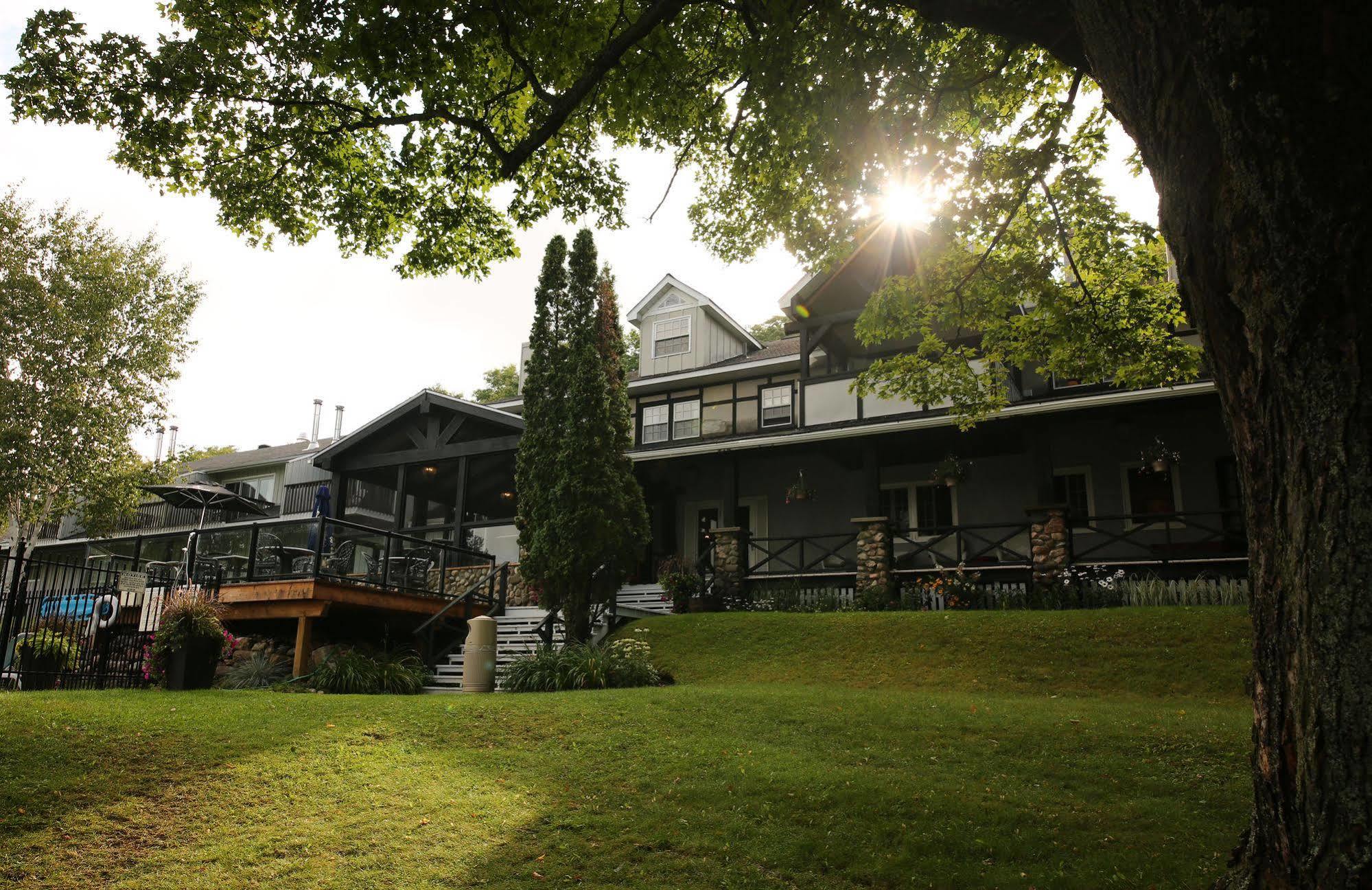 Sir Sam'S Inn & Spa (Adults Only) Haliburton Kültér fotó