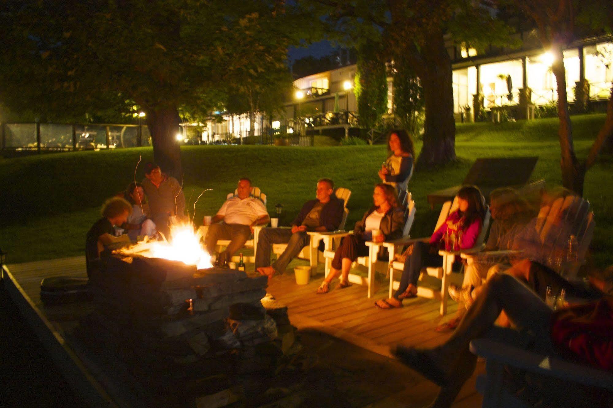 Sir Sam'S Inn & Spa (Adults Only) Haliburton Kültér fotó