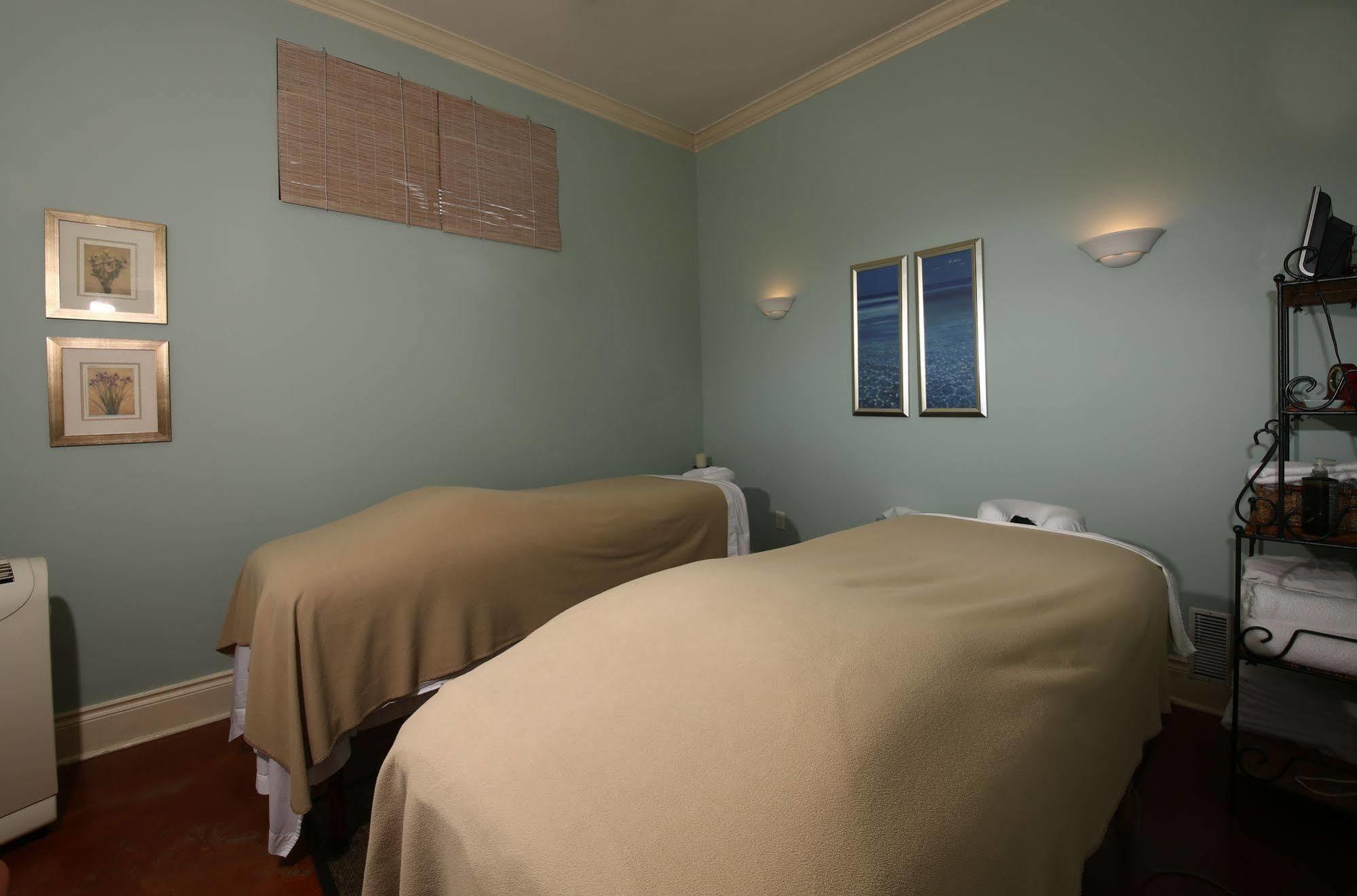Sir Sam'S Inn & Spa (Adults Only) Haliburton Kültér fotó