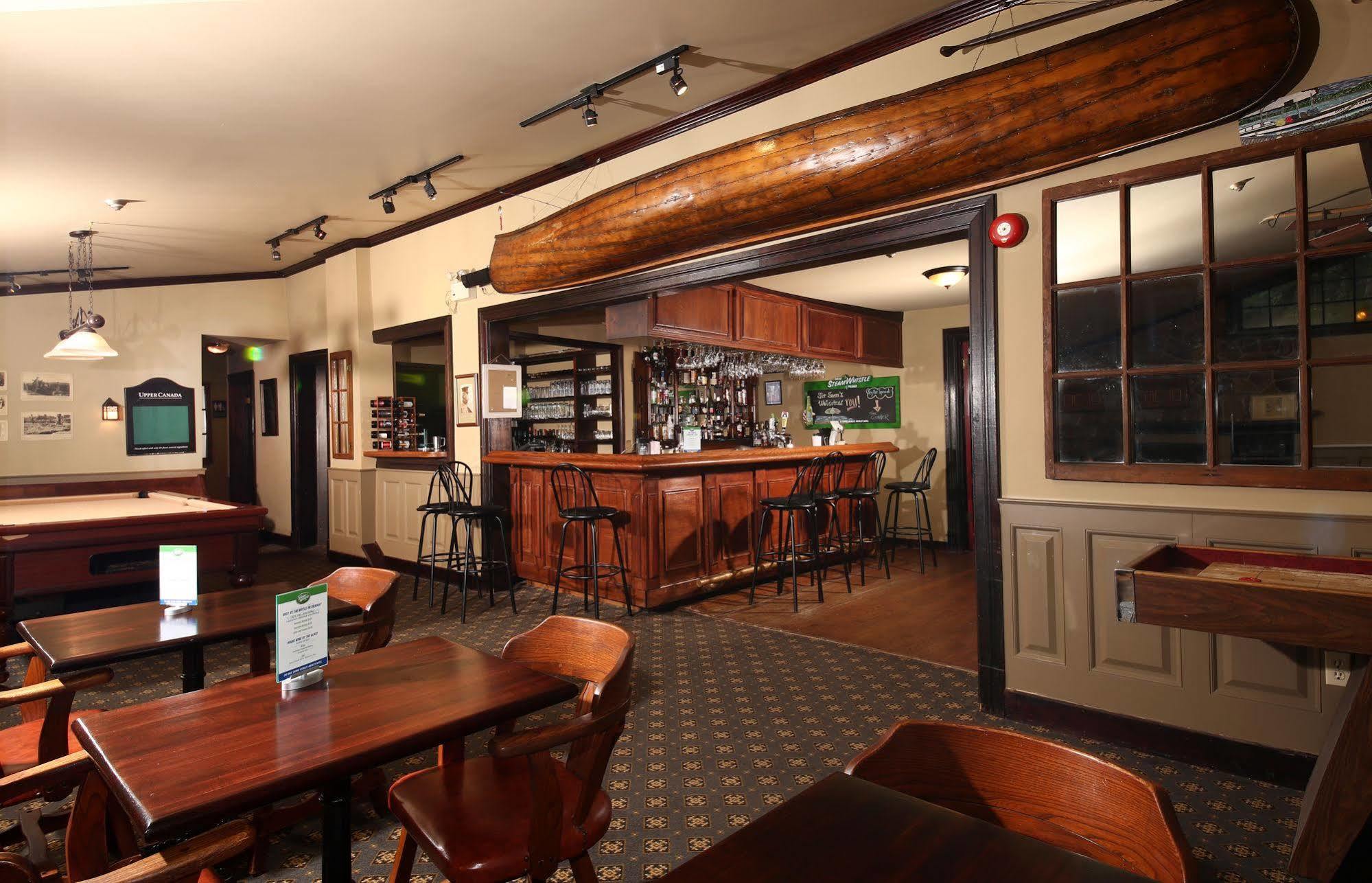 Sir Sam'S Inn & Spa (Adults Only) Haliburton Kültér fotó