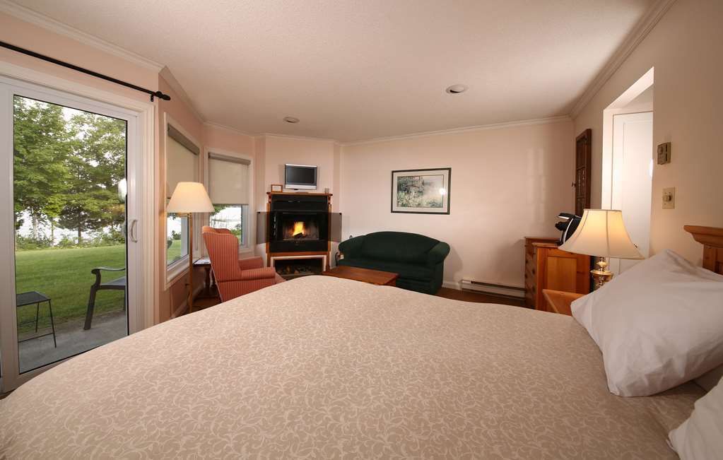 Sir Sam'S Inn & Spa (Adults Only) Haliburton Szoba fotó